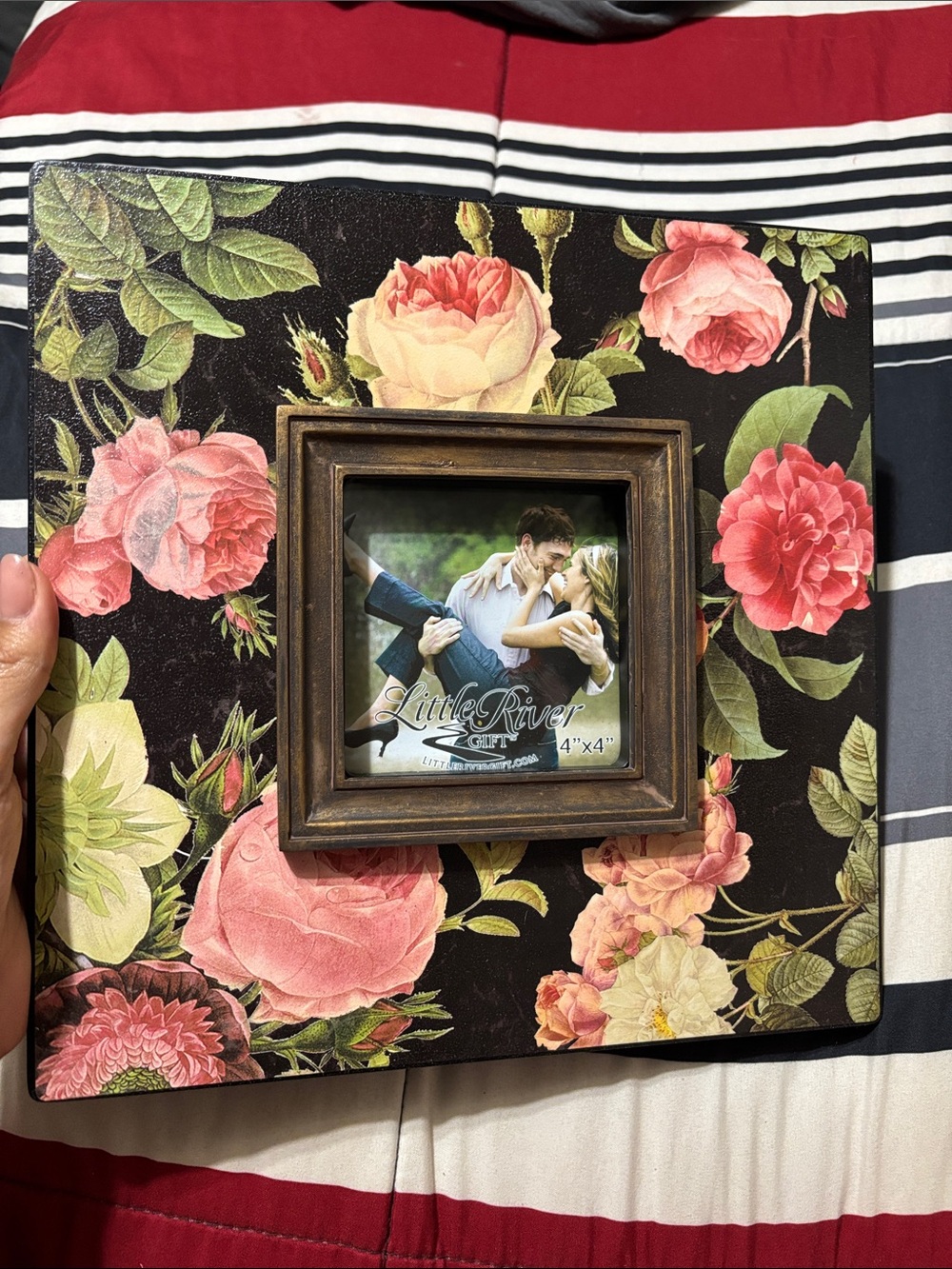Floral photo frame